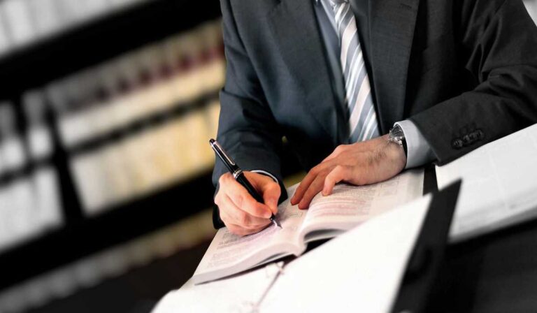 Una guía paso a paso sobre como ser notario publico