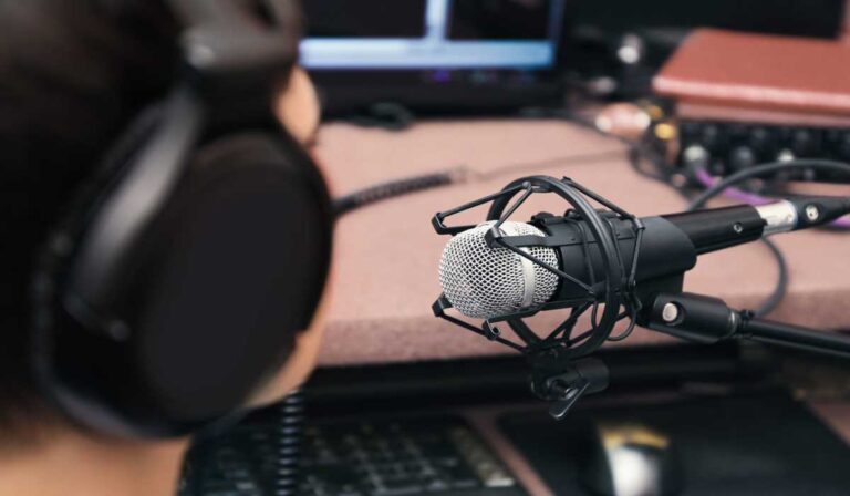 Cómo convertirse en un actor de voz: requisitos y dónde encontrar trabajo