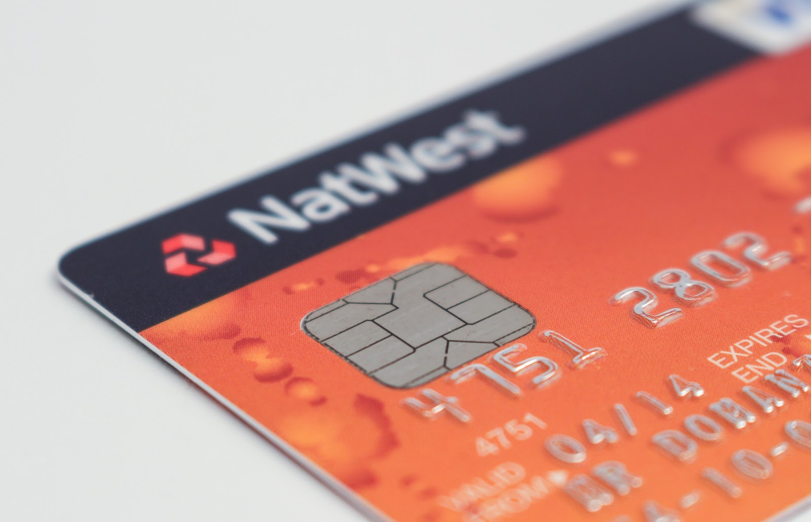¿Cómo encontrar el EIN de una empresa: una tarjeta de crédito?