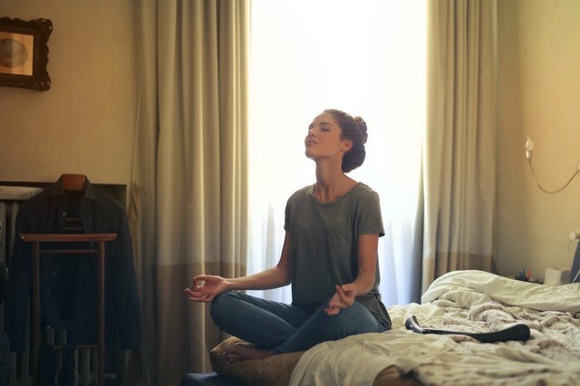 Por qué necesitas meditación a solas