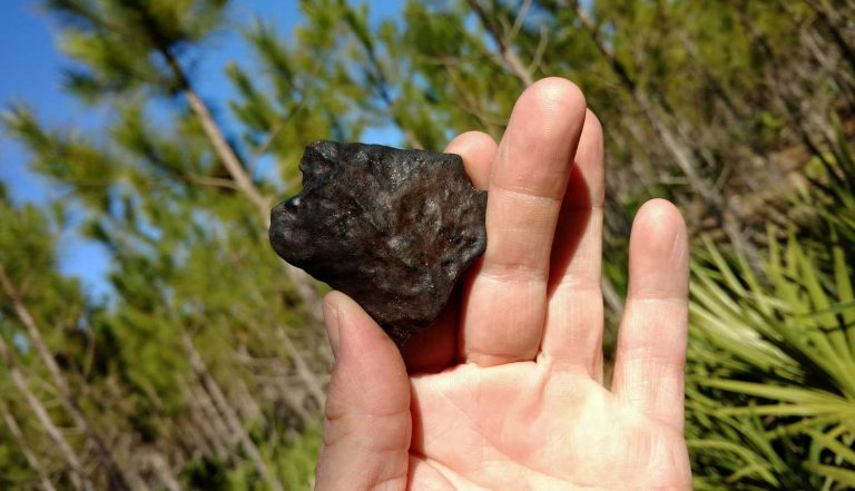Cómo convertirse en cazador de meteoritos y ganar entre 5.000 y 20.000 dólares por roca