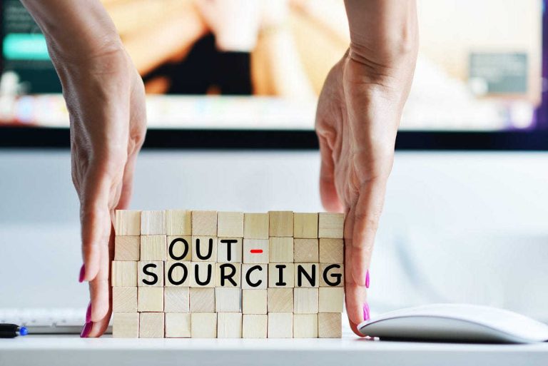 How startups can benefit from outsourcing services to recruit staff